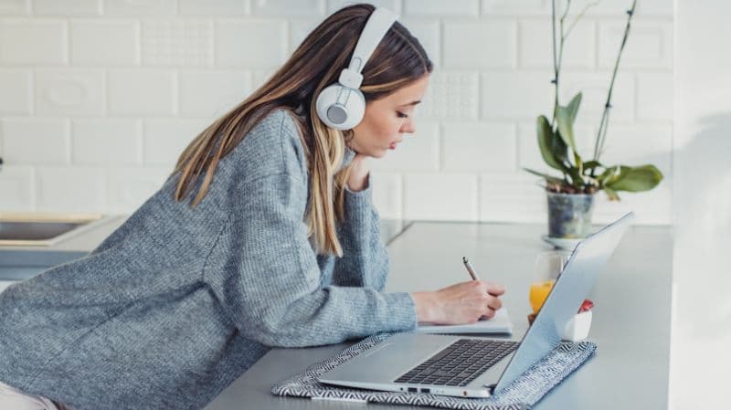 Herramientas de diseño gráfico con Canva